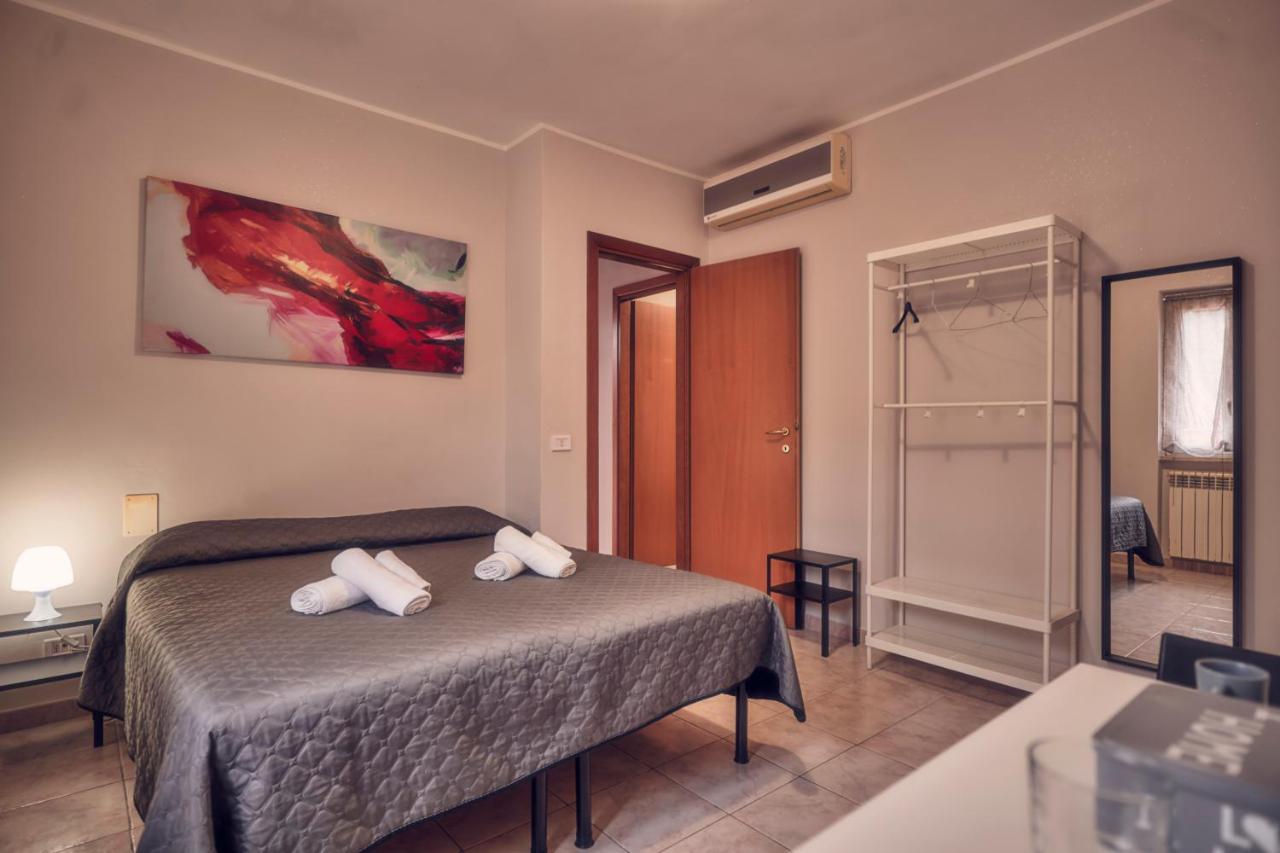 Travelershome Ciampino 170 Station Street ภายนอก รูปภาพ