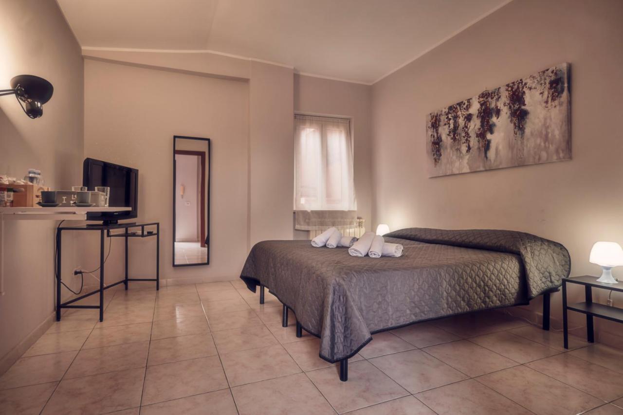 Travelershome Ciampino 170 Station Street ภายนอก รูปภาพ