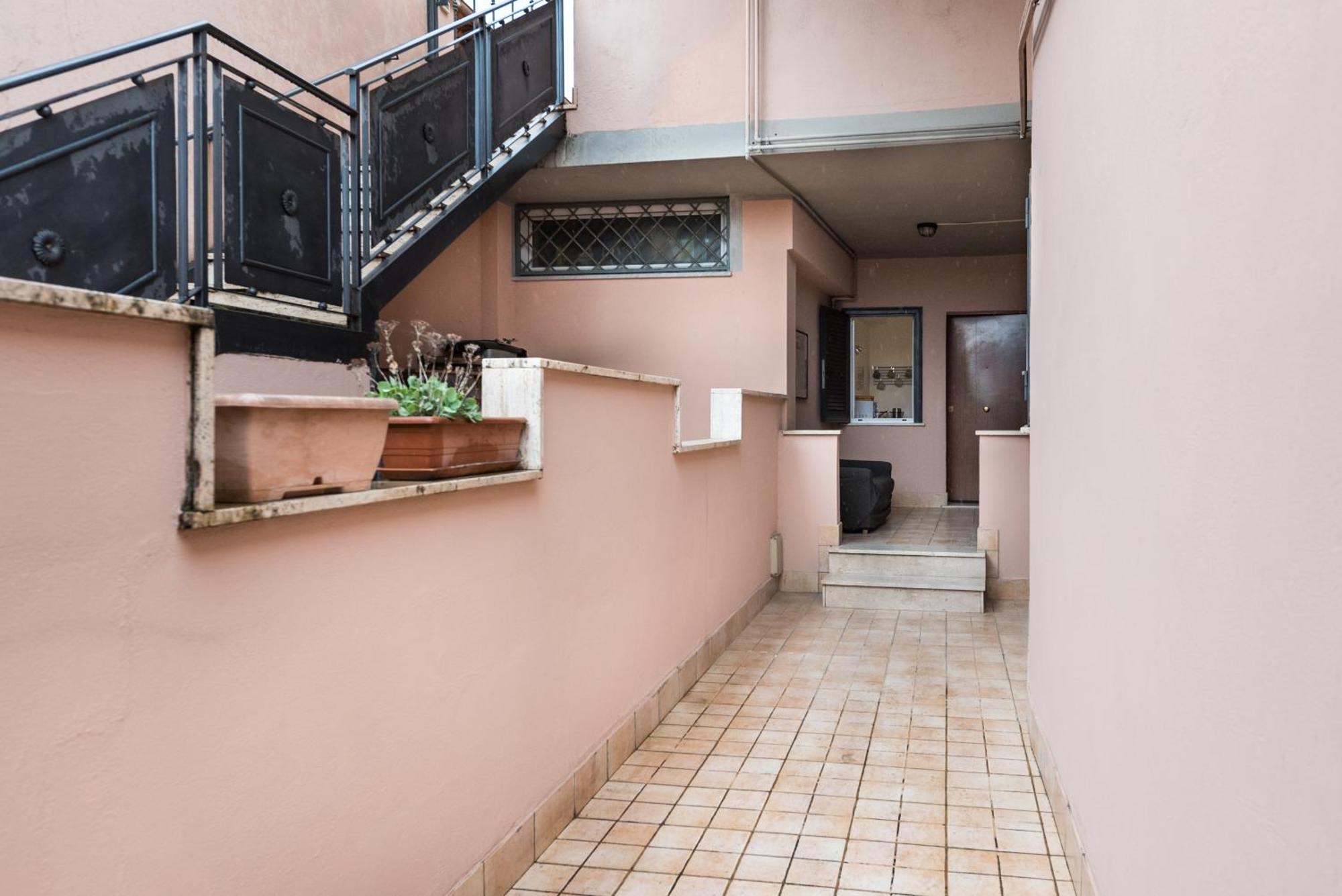 Travelershome Ciampino 170 Station Street ภายนอก รูปภาพ